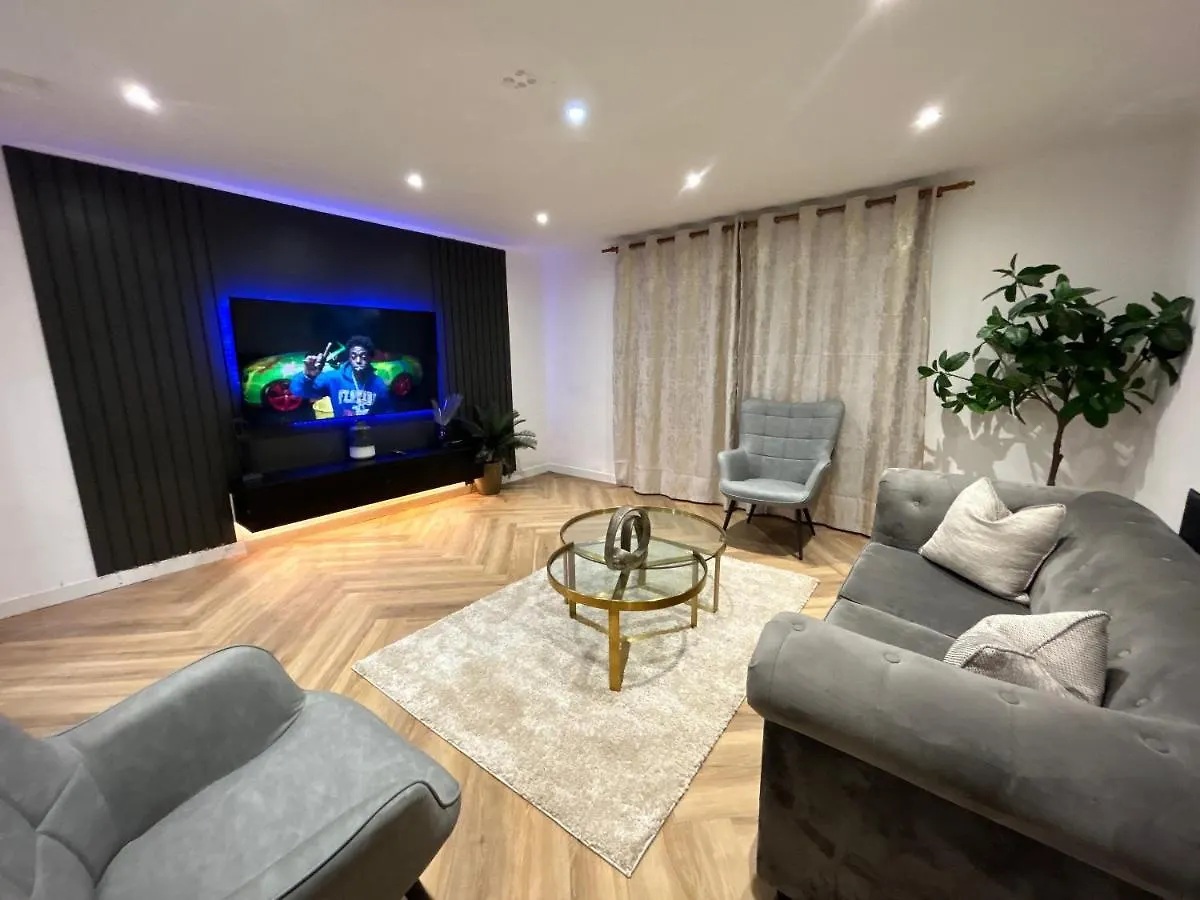 לונדון Bella-Ruiz Home For Your Perfect Staycation 0*,